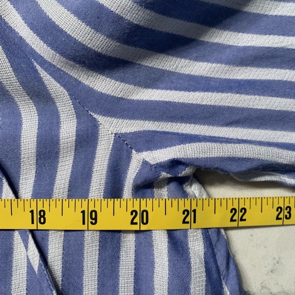Vineyard Vines Women's Savannah Sail Stripe Popover Top in Blue NWT - Size Med - Picture 11 of 11